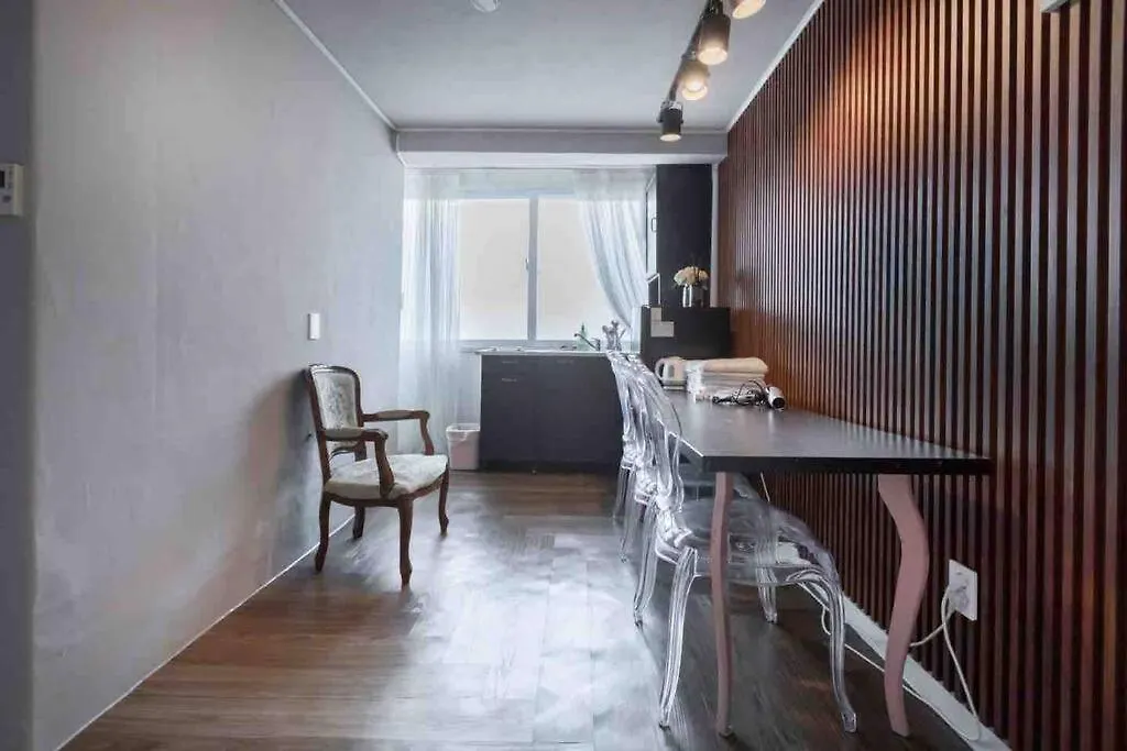 Private Apartment In Center Of Seoul 0*,